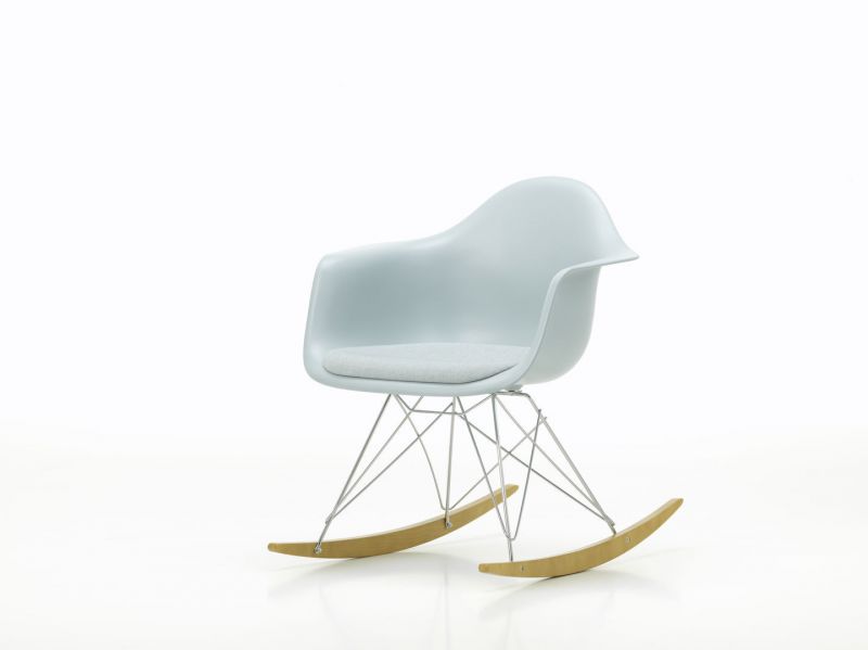 Eames Plastic Arm Rocking Chair RAR Rocking chair with seat cushion Vitra